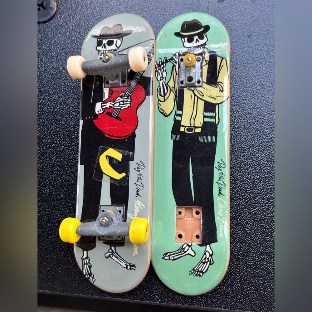 Tech Deck Chocolate Skeleton Cowboy Finger Skateboard Set Vintage
